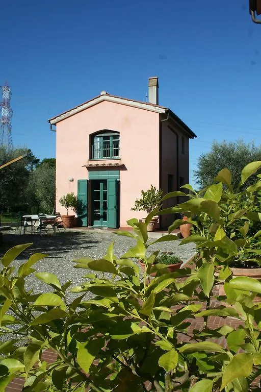 Agriturismo Gli Archi Fauglia 0*,  Italia